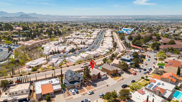 5916 VIA ROBLES Lane, El Paso, TX 79912