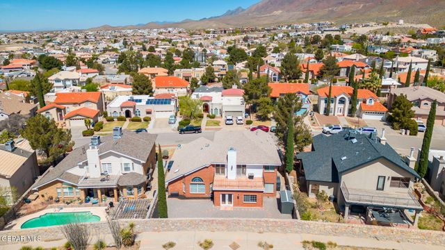 5916 VIA ROBLES Lane, El Paso, TX 79912