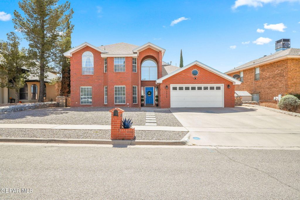5916 VIA ROBLES Lane, El Paso, TX 79912