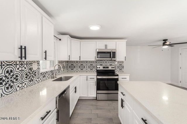 240 N MONTE VISTA Street, Chandler, AZ 85225