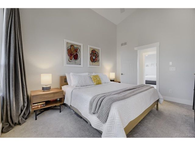 2860 Kingston St, Denver, CO 80238