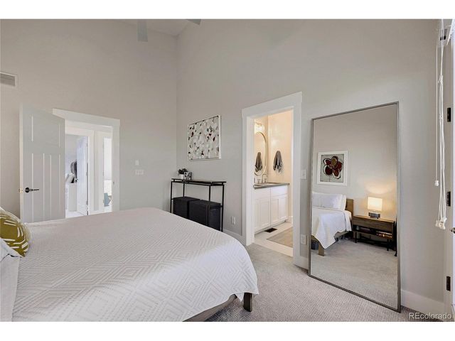 2860 Kingston St, Denver, CO 80238