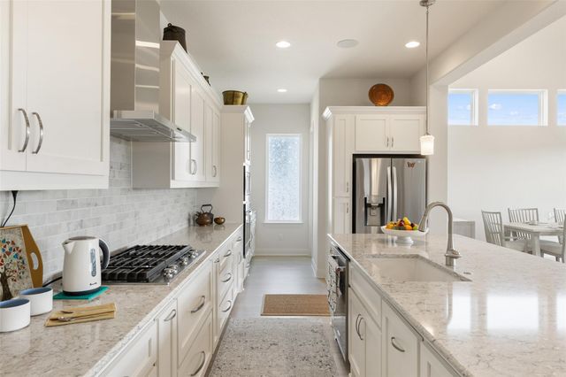 19401 Summit Glory TRL 80, Spicewood, TX 78669