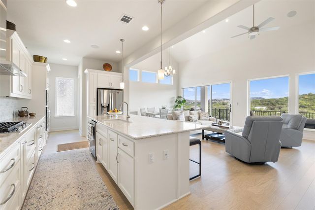 19401 Summit Glory TRL 80, Spicewood, TX 78669