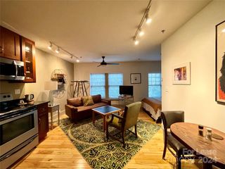 5 W Walnut Street 302, Asheville, NC 28801