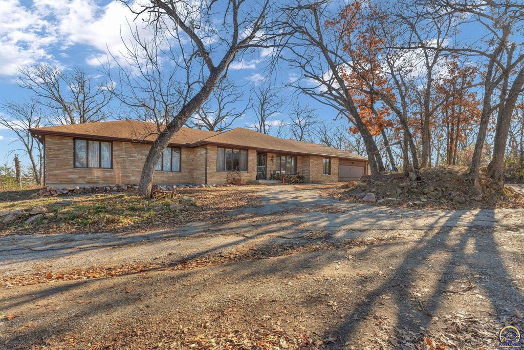 141 & 127 SW Urish RD, Topeka, KS 66615