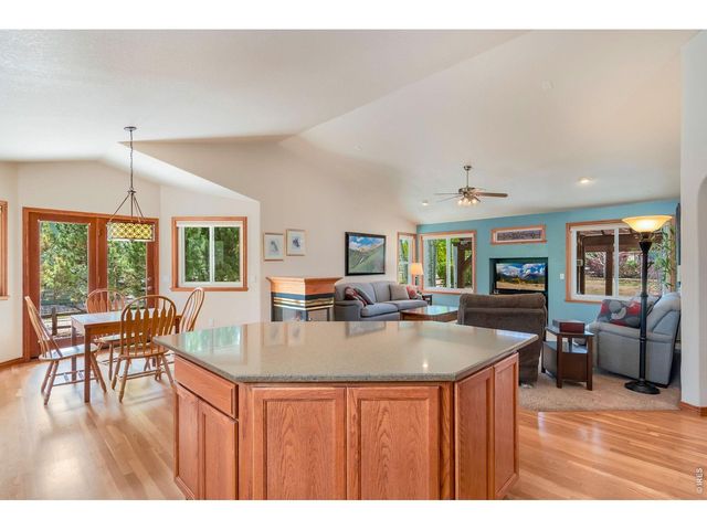 2177 Burbank St, Berthoud, CO 80513