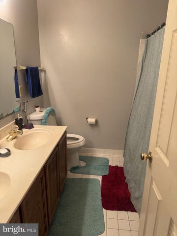 14788 COURTLANDT HEIGHTS RD, Woodbridge, VA 22193