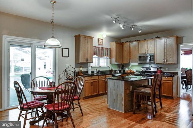 14788 COURTLANDT HEIGHTS RD, Woodbridge, VA 22193