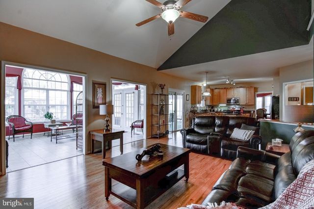 14788 COURTLANDT HEIGHTS RD, Woodbridge, VA 22193