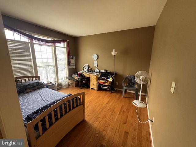 14788 COURTLANDT HEIGHTS RD, Woodbridge, VA 22193