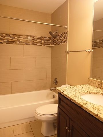 734 Colorado Court 734, Carol Stream, IL 60188