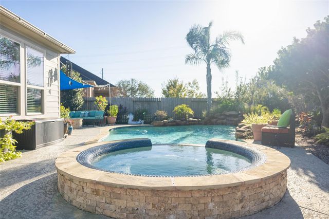 653 Iago Court, League City, TX 77573