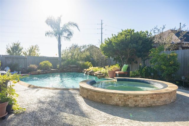 653 Iago Court, League City, TX 77573