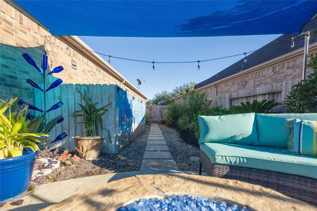 653 Iago Court, League City, TX 77573