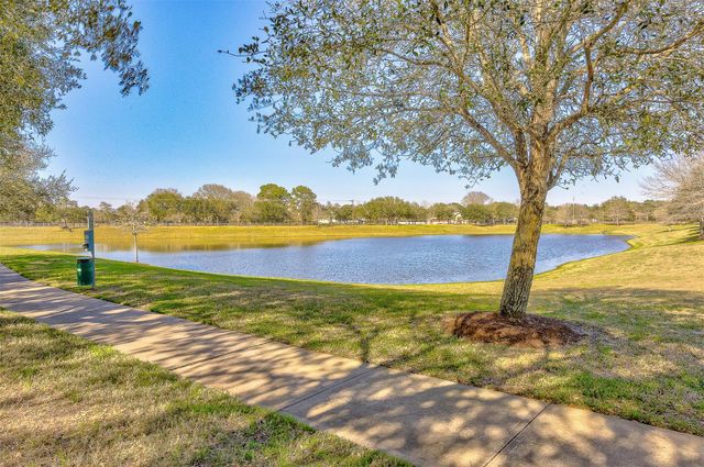 653 Iago Court, League City, TX 77573