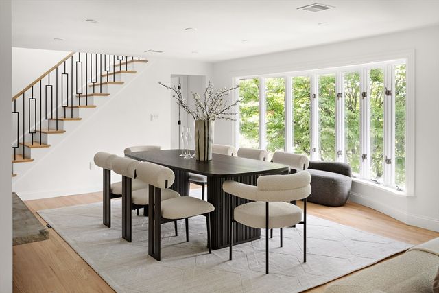 171 Shaw Rd, Brookline, MA 02467