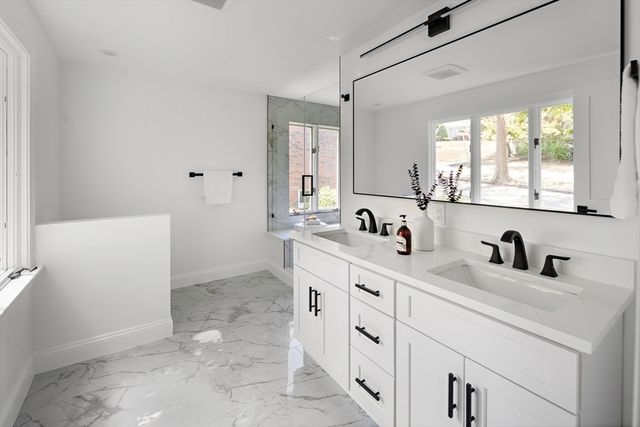 171 Shaw Rd, Brookline, MA 02467