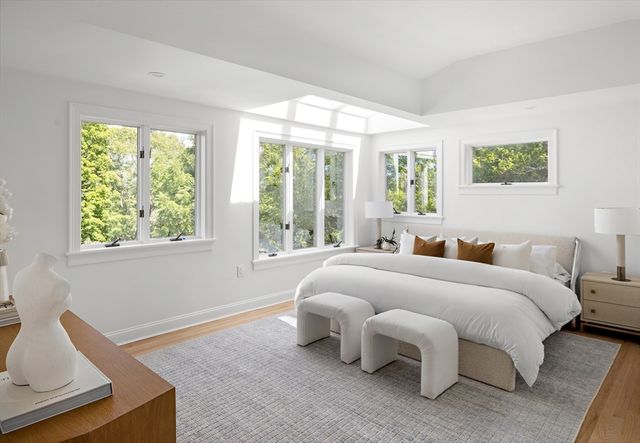 171 Shaw Rd, Brookline, MA 02467