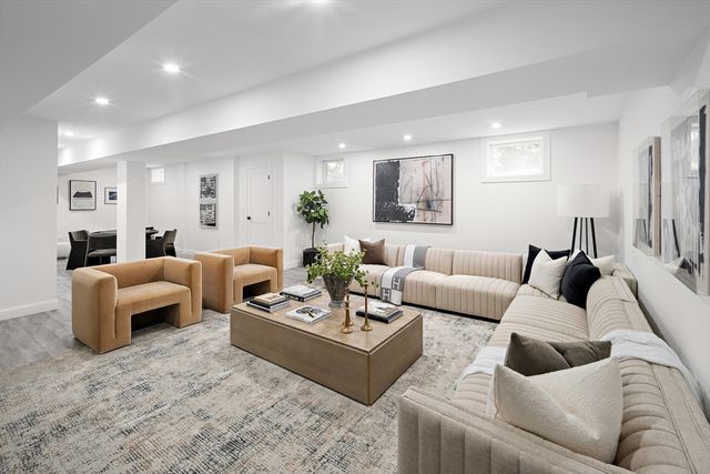 171 Shaw Rd, Brookline, MA 02467