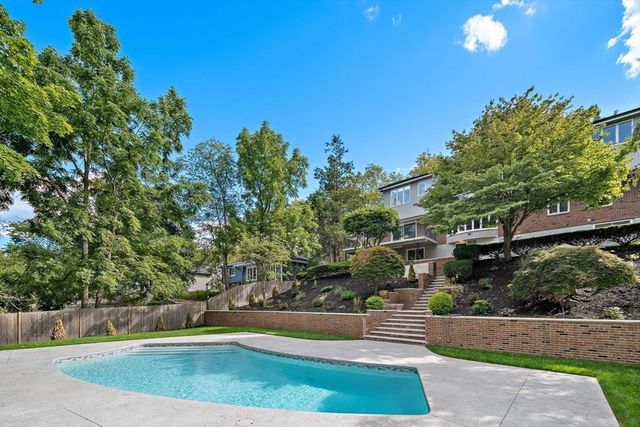 171 Shaw Rd, Brookline, MA 02467