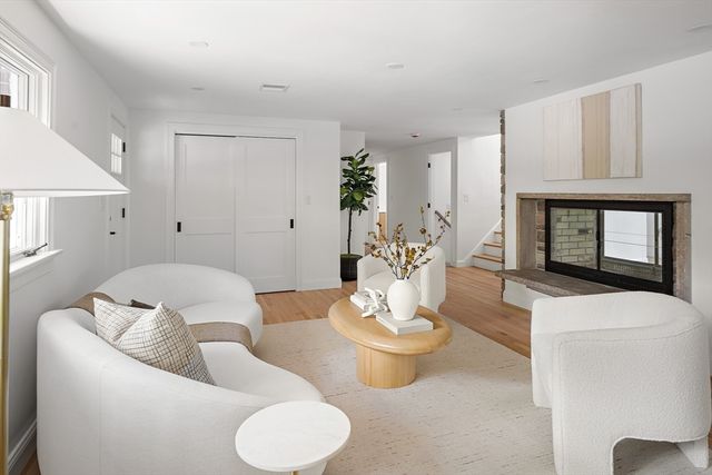 171 Shaw Rd, Brookline, MA 02467