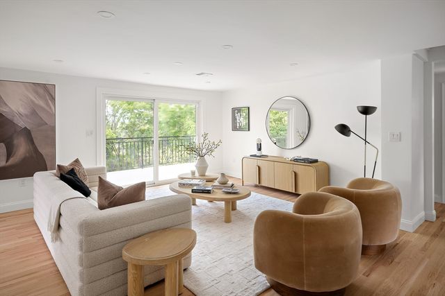 171 Shaw Rd, Brookline, MA 02467