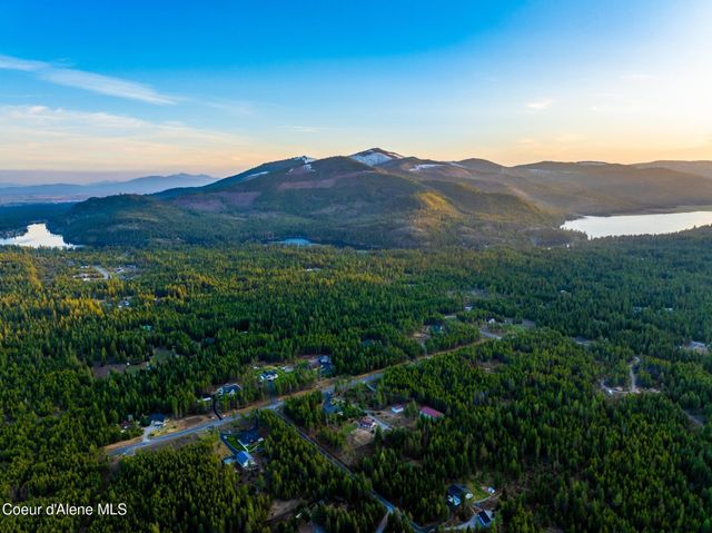 5867 W SPARROWHAWK DR, Rathdrum, ID 83858