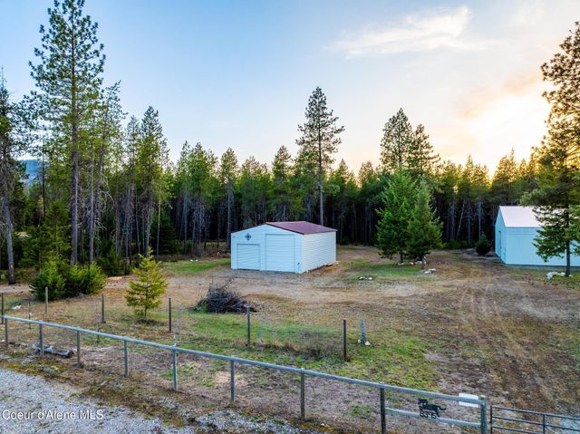5867 W SPARROWHAWK DR, Rathdrum, ID 83858