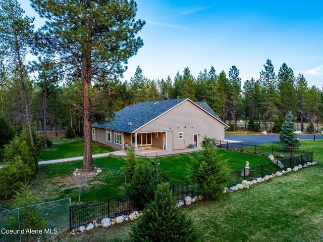 5867 W SPARROWHAWK DR, Rathdrum, ID 83858