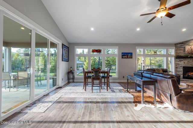 5867 W SPARROWHAWK DR, Rathdrum, ID 83858