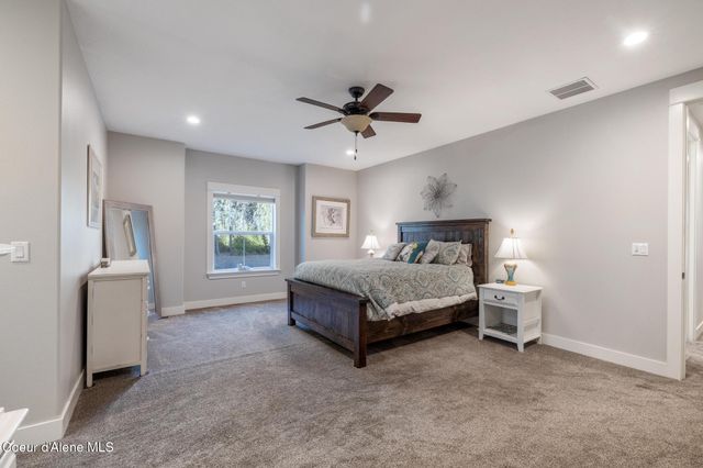 5867 W SPARROWHAWK DR, Rathdrum, ID 83858