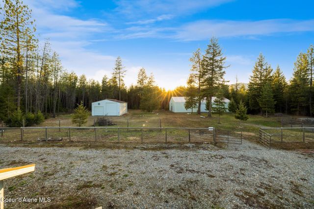 5867 W SPARROWHAWK DR, Rathdrum, ID 83858