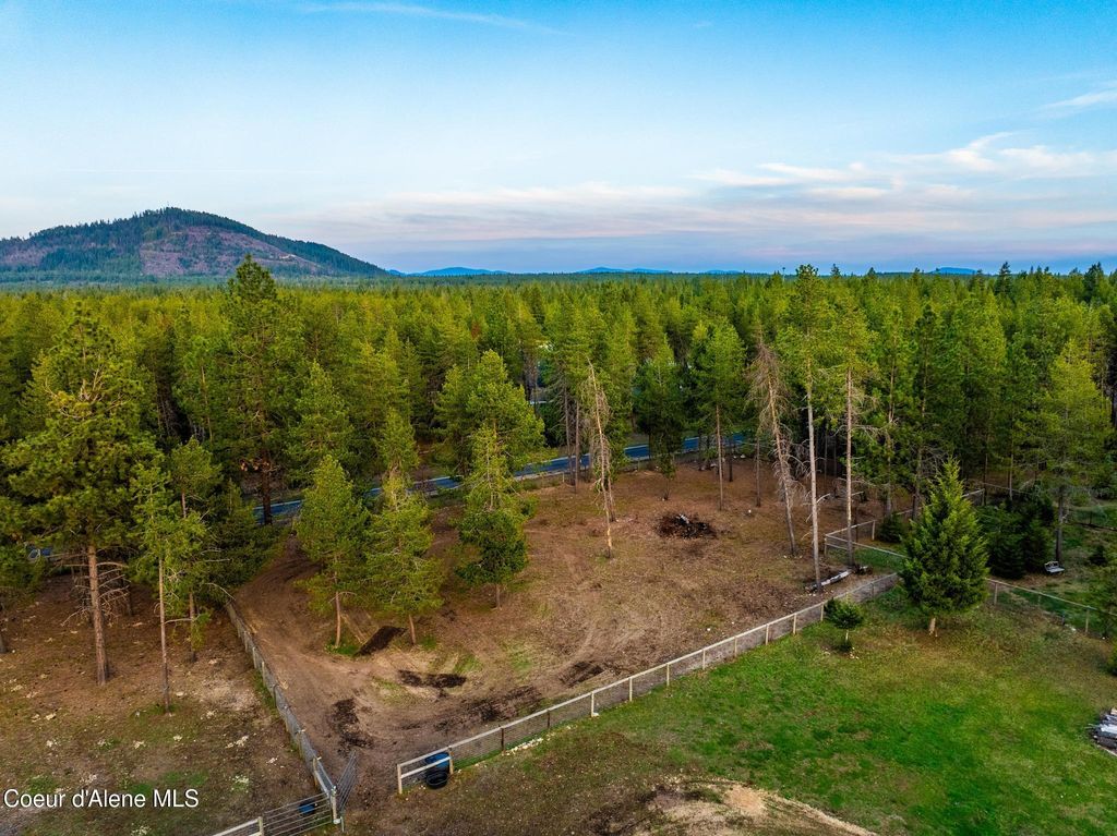 5867 W SPARROWHAWK DR, Rathdrum, ID 83858 photo 126