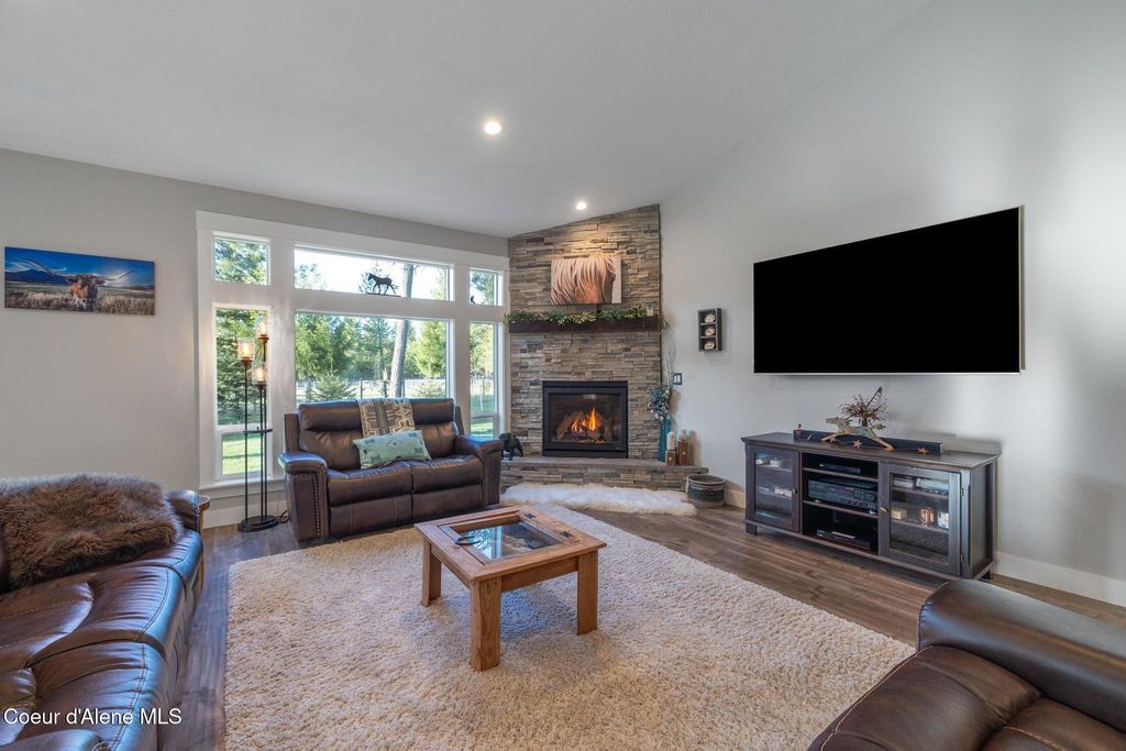 5867 W SPARROWHAWK DR, Rathdrum, ID 83858 photo 13