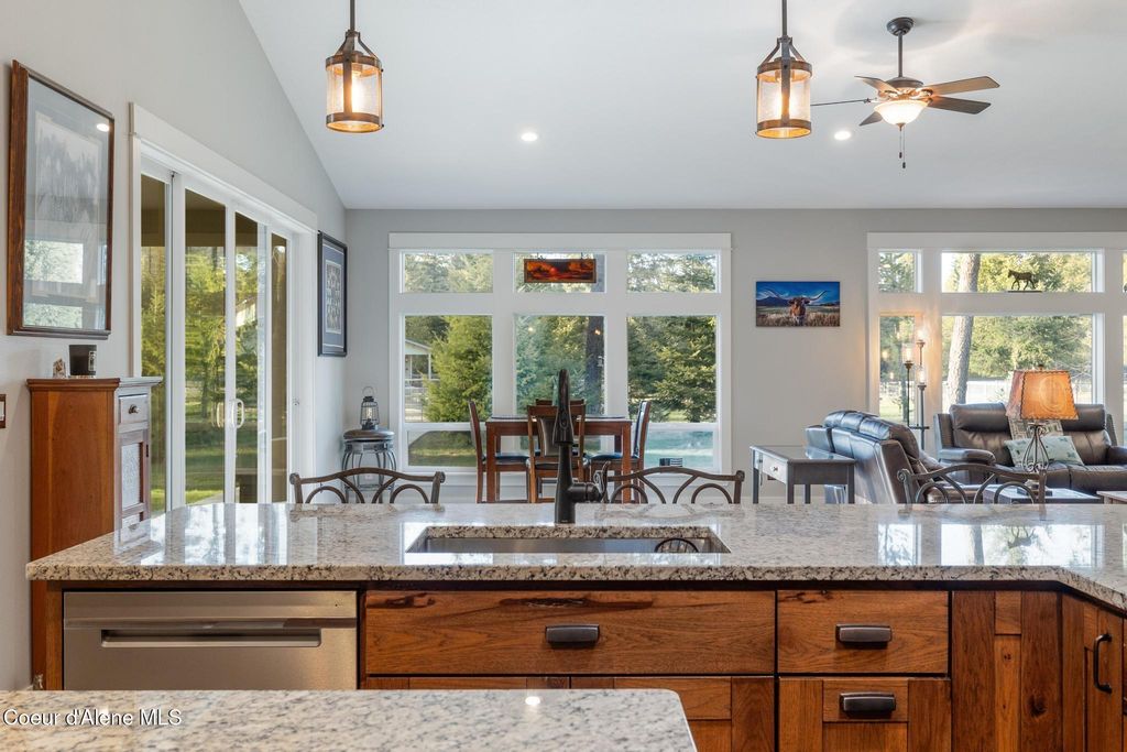 5867 W SPARROWHAWK DR, Rathdrum, ID 83858 photo 30