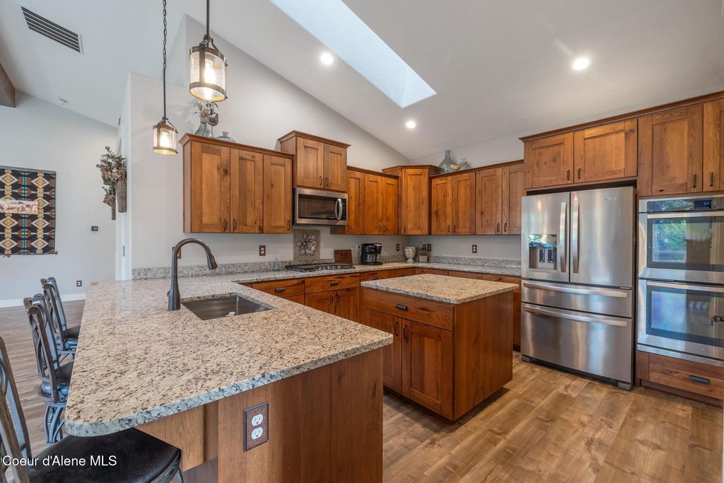 5867 W SPARROWHAWK DR, Rathdrum, ID 83858 photo 31