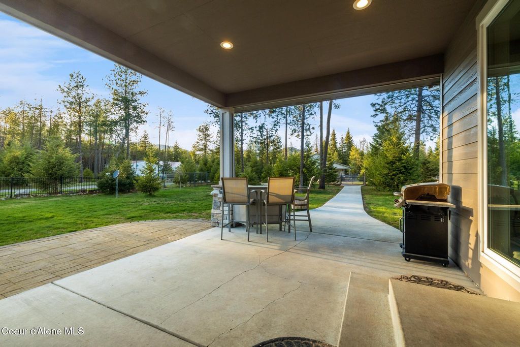 5867 W SPARROWHAWK DR, Rathdrum, ID 83858 photo 50