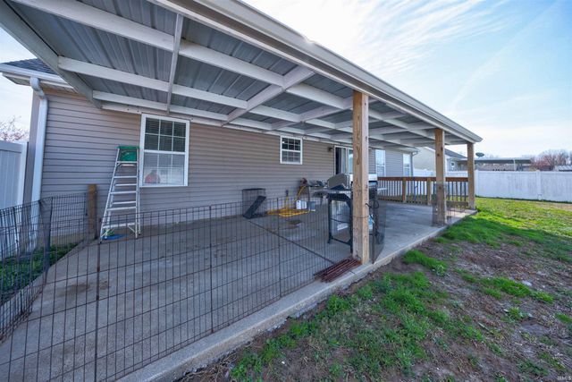 1932 Saint Lucia Drive, Newburgh, IN 47630