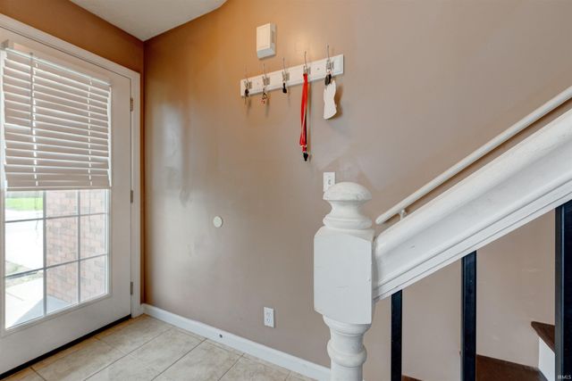 1932 Saint Lucia Drive, Newburgh, IN 47630