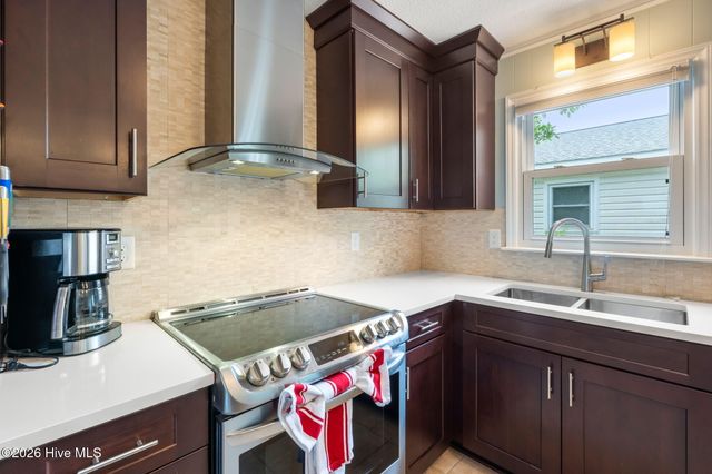 105 E Main Street, Sunset Beach, NC 28468