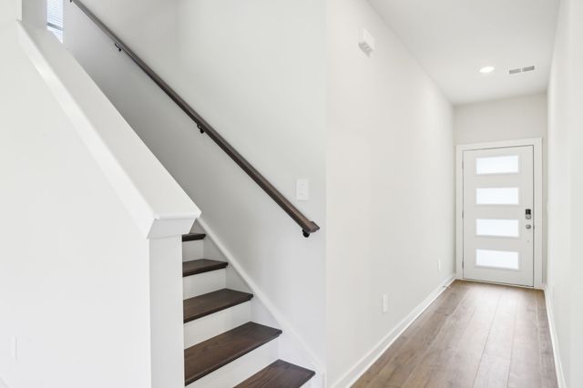 1910 Mahala Dr, Hermitage, TN 37076