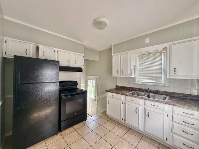 1040 Covert Avenue, Evansville, IN 47714