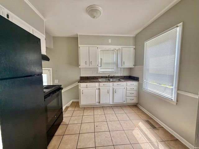 1040 Covert Avenue, Evansville, IN 47714