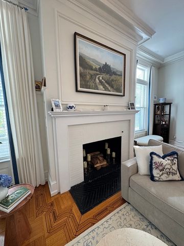 600 Washington St 2, Wellesley, MA 02482