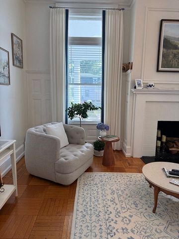 600 Washington St 2, Wellesley, MA 02482