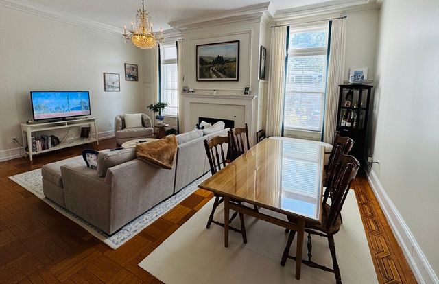 600 Washington St 2, Wellesley, MA 02482