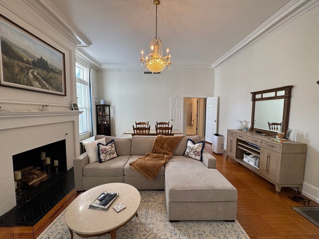 600 Washington St 2, Wellesley, MA 02482