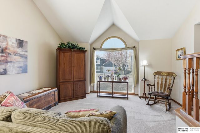 455 S 159th Avenue, Omaha, NE 68118