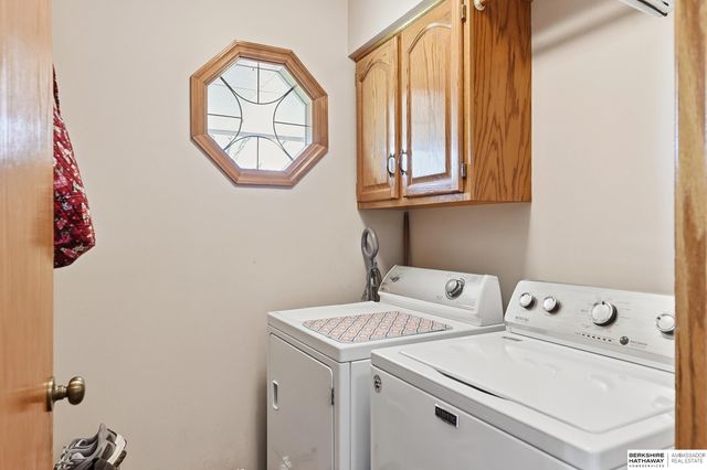 455 S 159th Avenue, Omaha, NE 68118